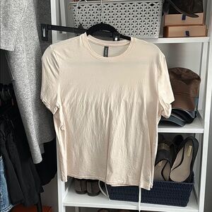 T shirt : vuori sz small
